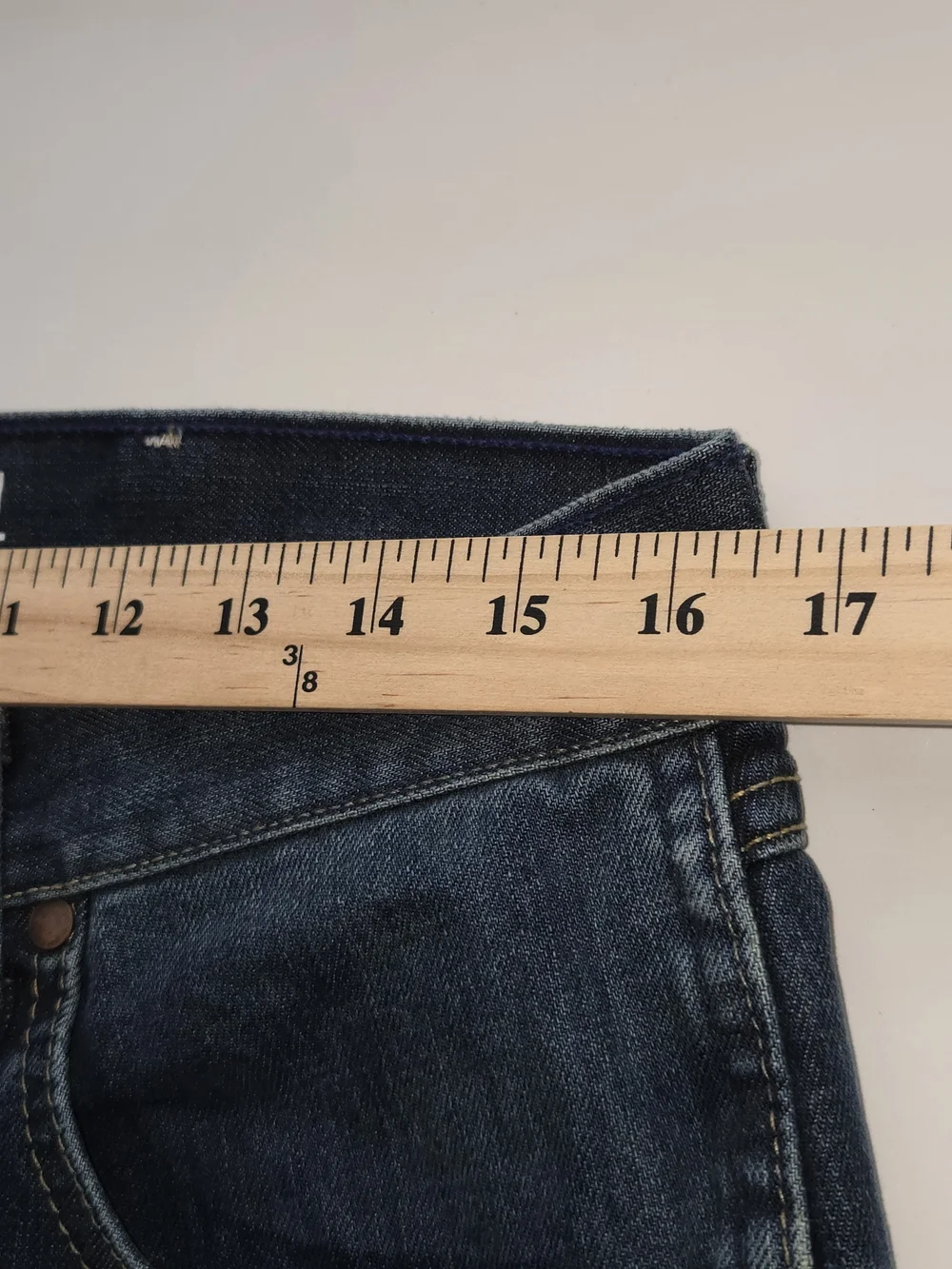 Wrangler Retro Slim Bootcut Men's Blue Denim Jeans Size 32x34 Medium Dark Wash